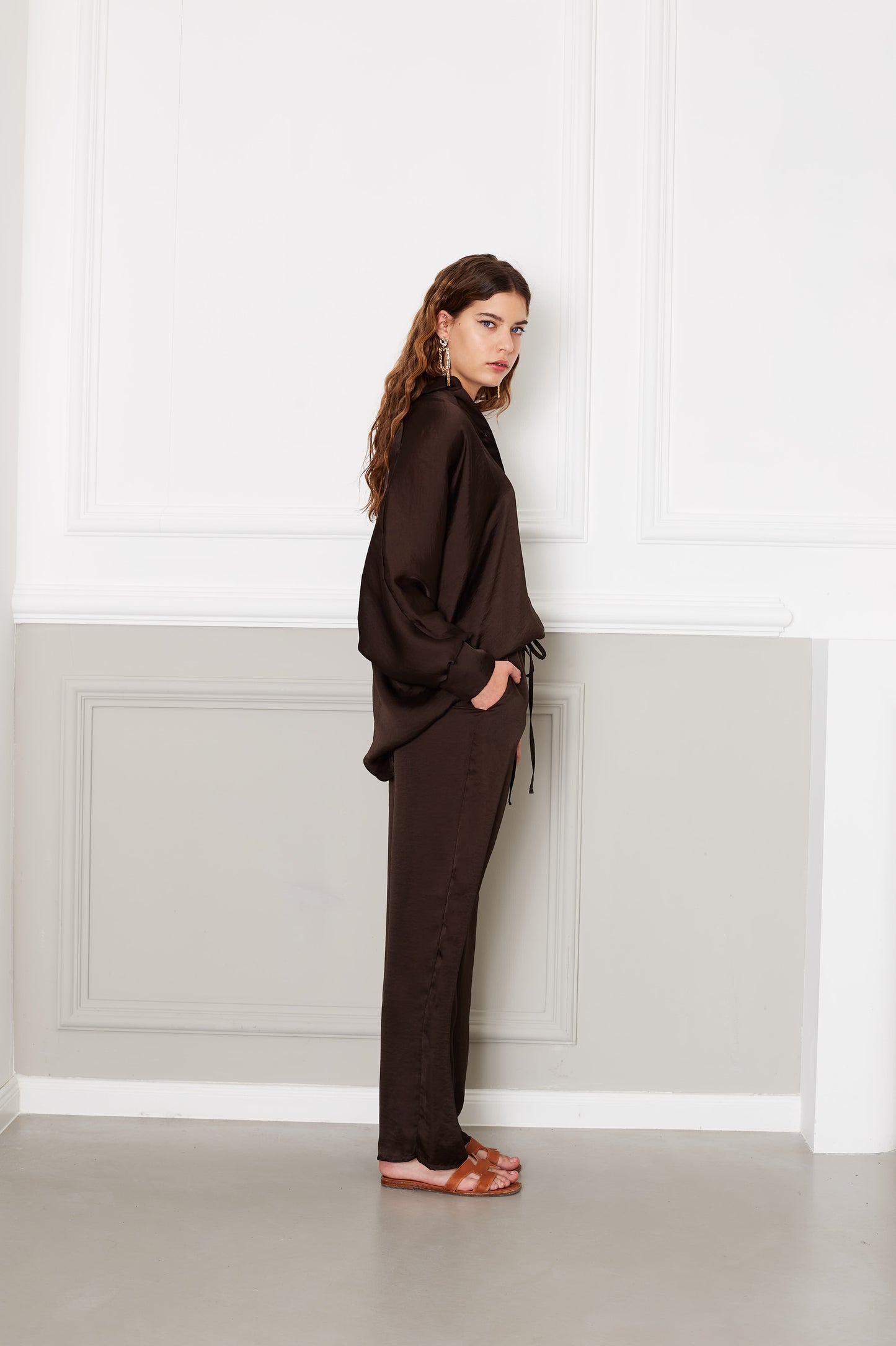 OLIVIA SHIRT AND PANTS IN CHOCOLATE BROWN