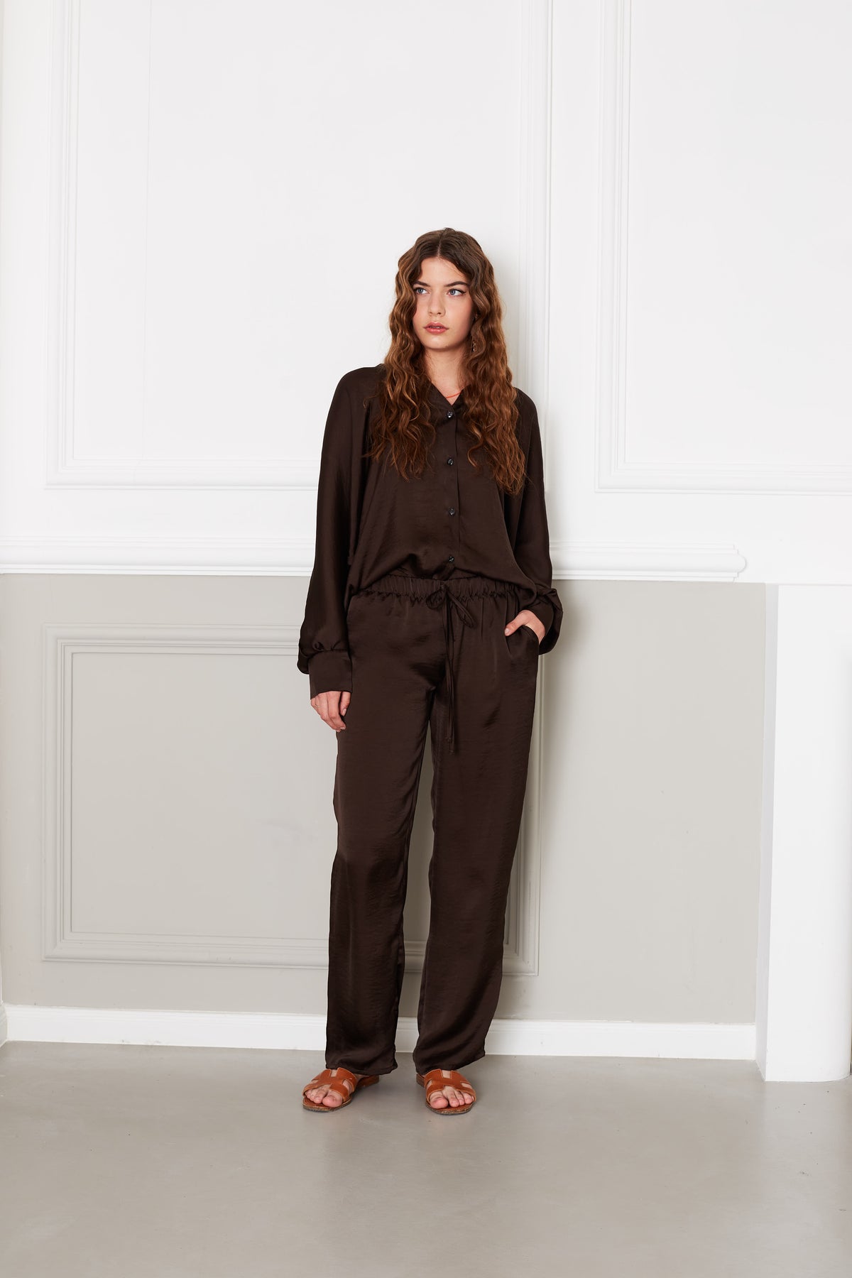 OLIVIA SHIRT AND PANTS IN CHOCOLATE BROWN