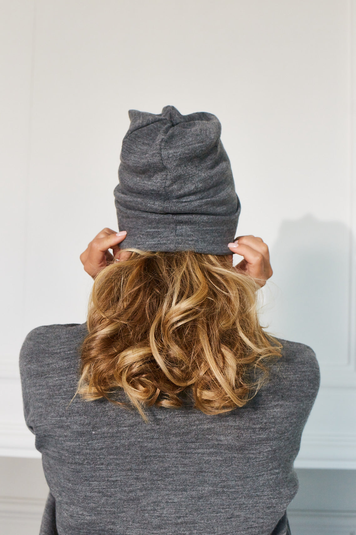 CARIA HAT IN GREY