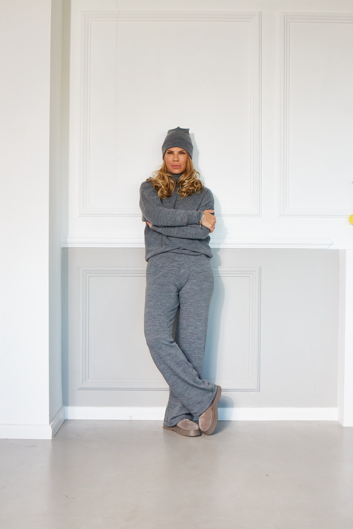 KATIE LOUNGEWEAR SET IN GREY