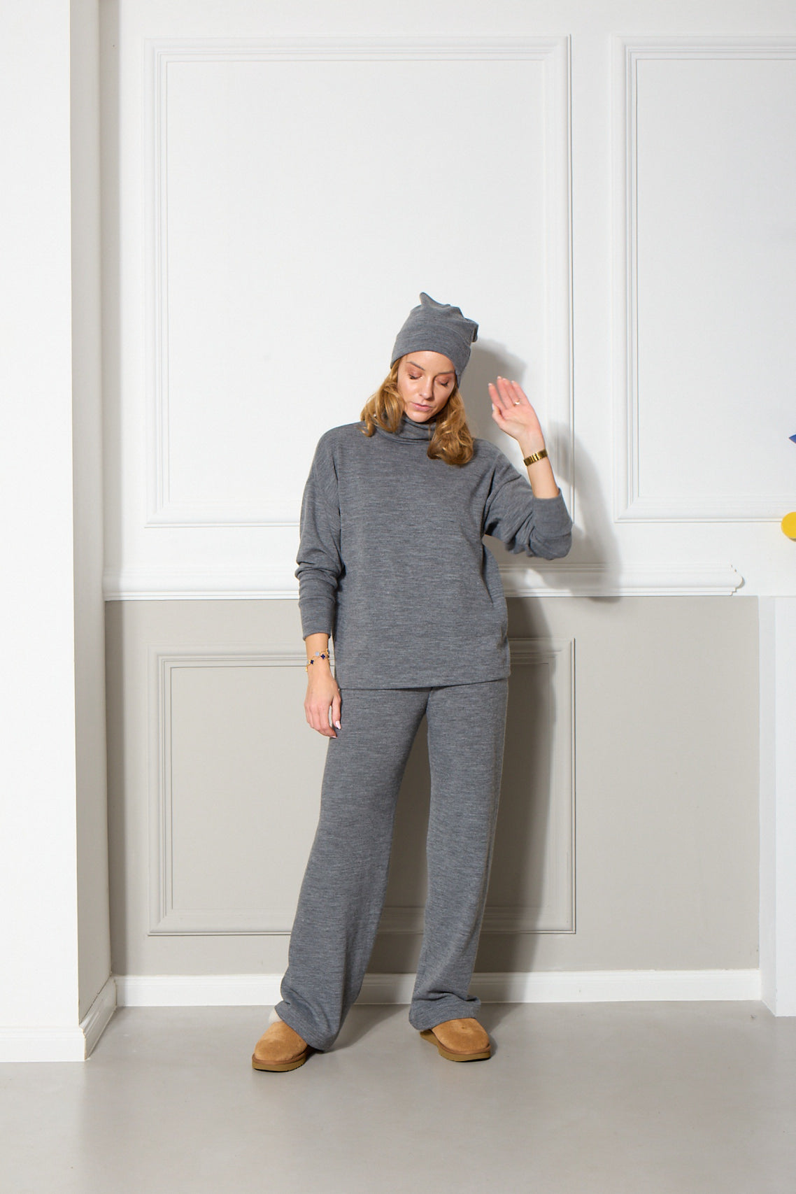 KATIE LOUNGEWEAR SET IN GREY