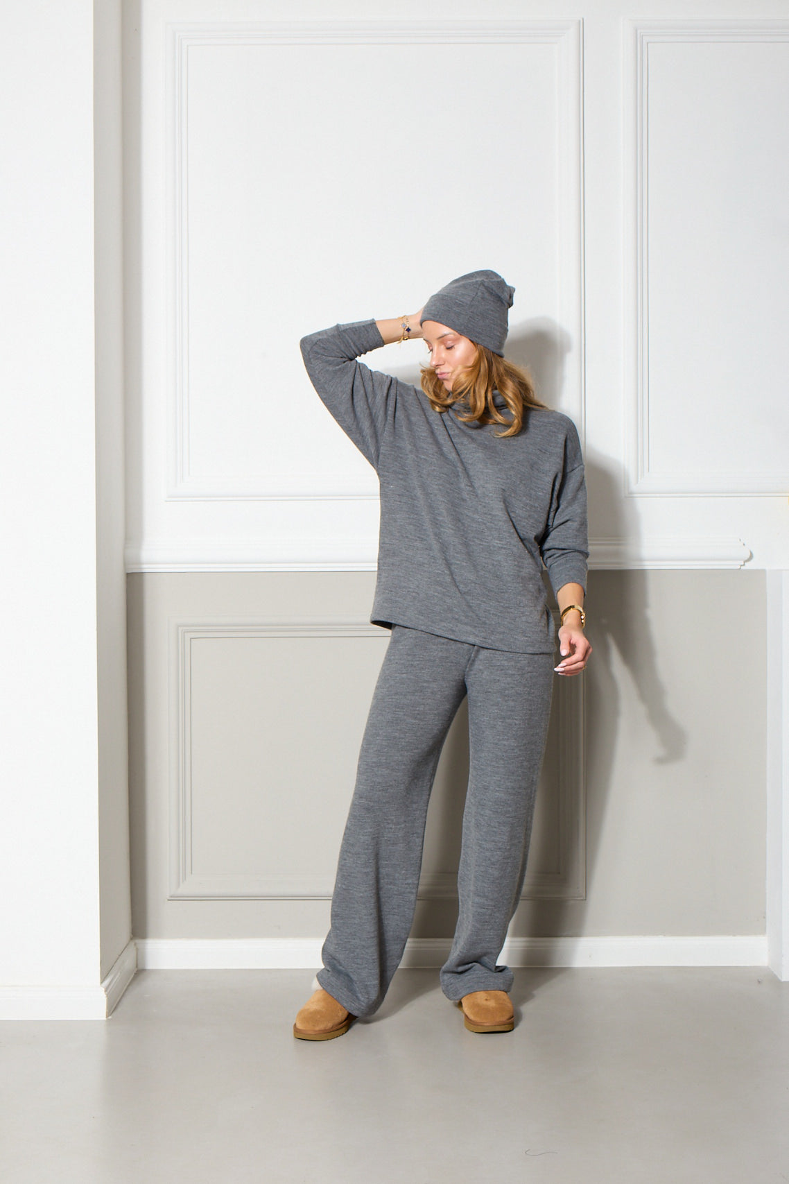 KATIE LOUNGEWEAR SET IN GREY